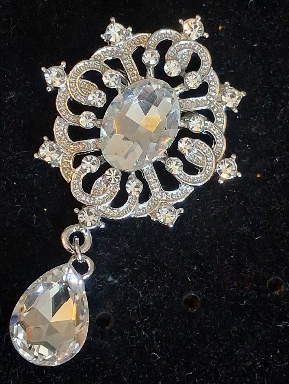 Crystal Drop Filigree Brooch - Silver Clear